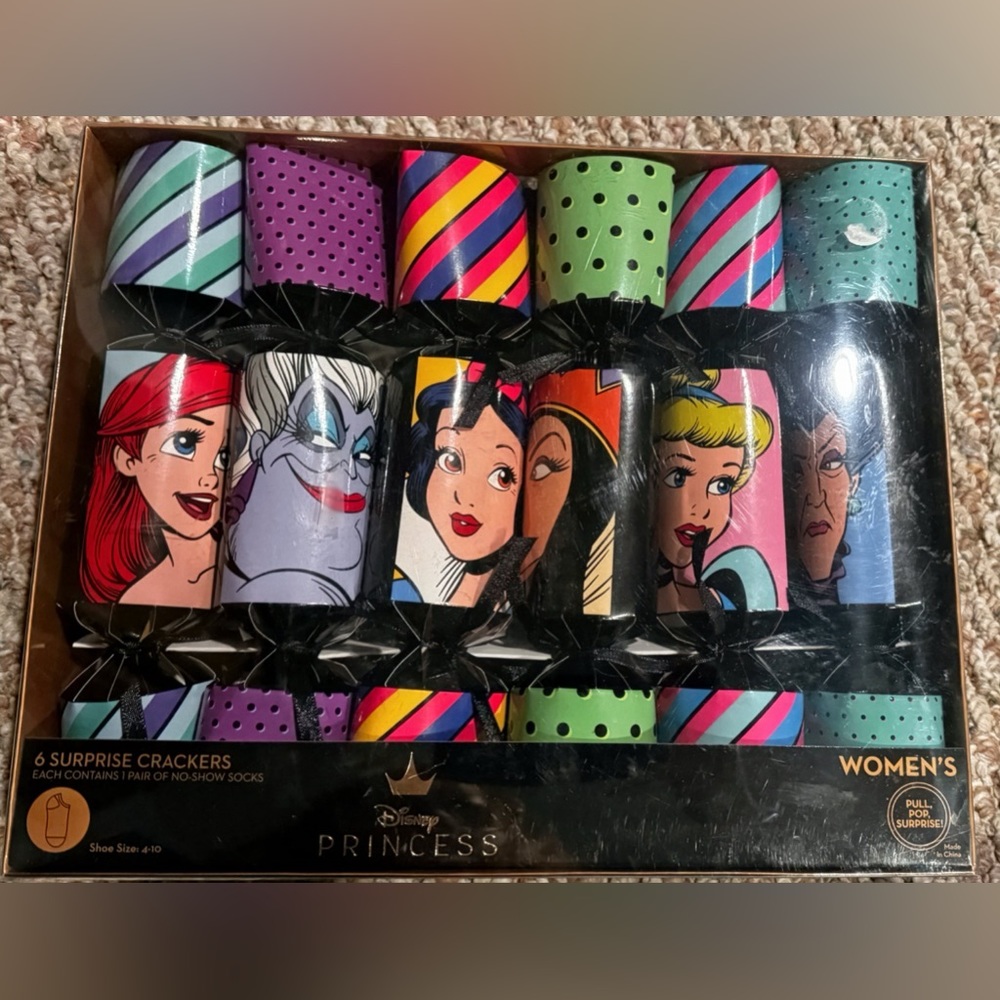 Disney Princess Surprise Sock Cracker Gift Set - NIB
